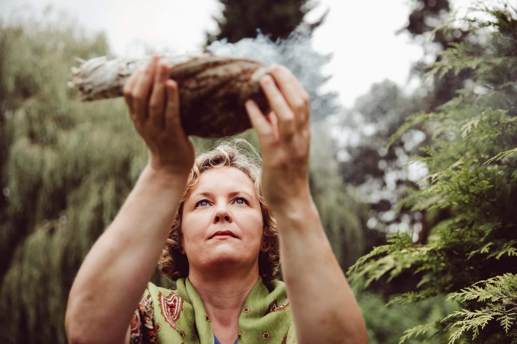 York_UK_shaman_shamanic practitioner_Nathalie Declunder-About Nathalie_spiritual guidance-spiritual healing-spiritual practice_Ark Healing